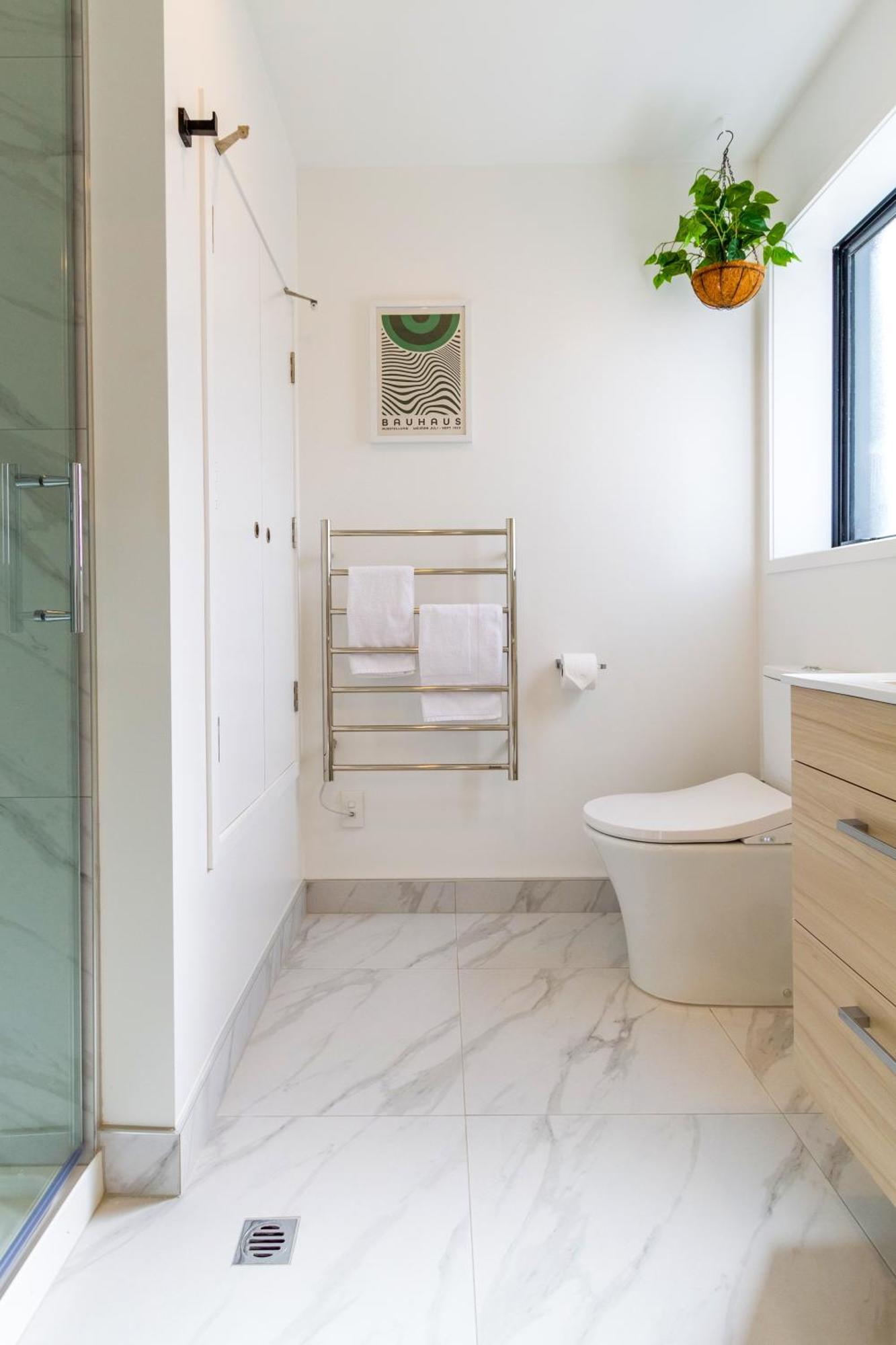 Prime Locale: Studio With Balcony Christchurch Luaran gambar