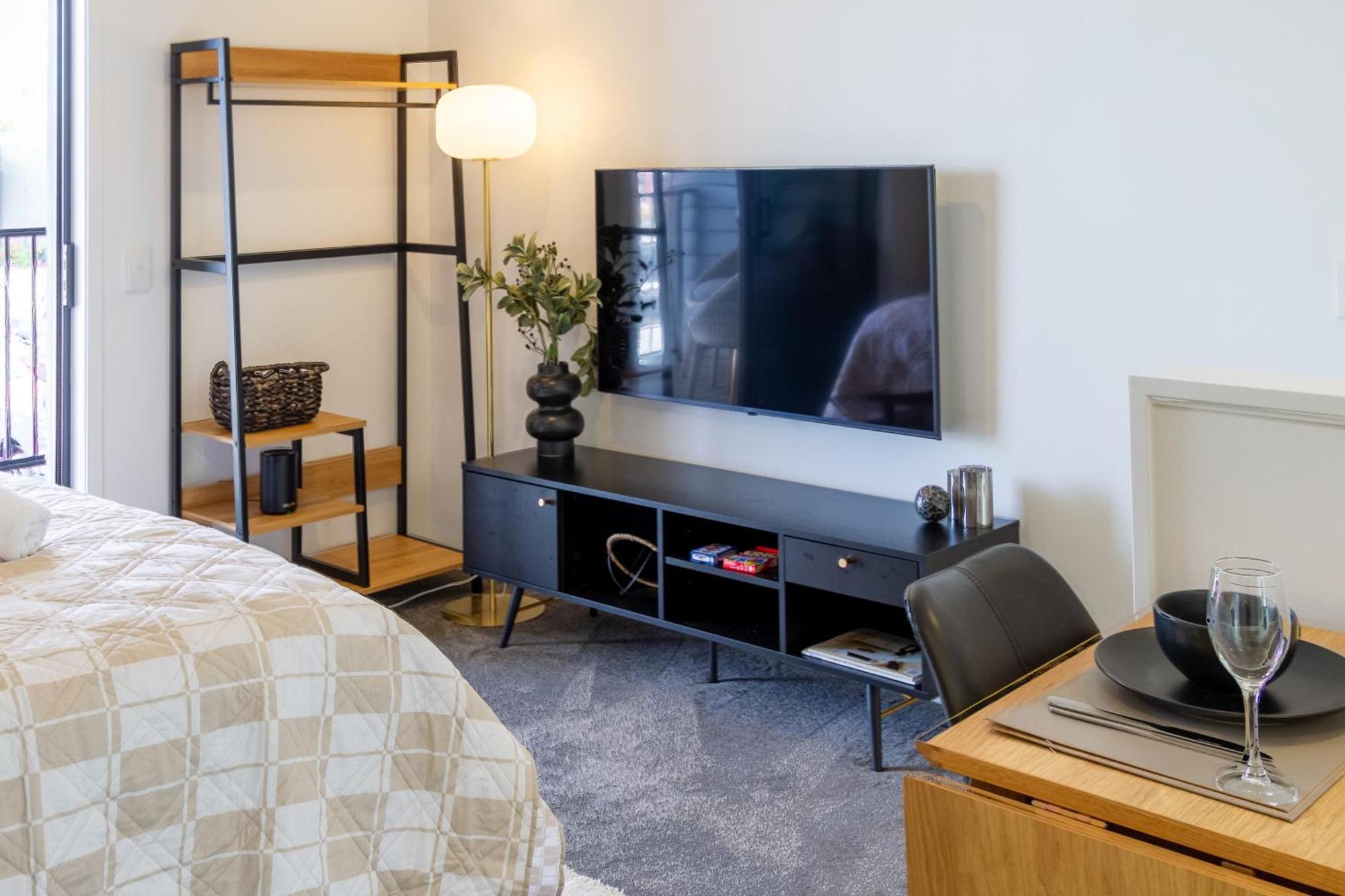 Prime Locale: Studio With Balcony Christchurch Luaran gambar