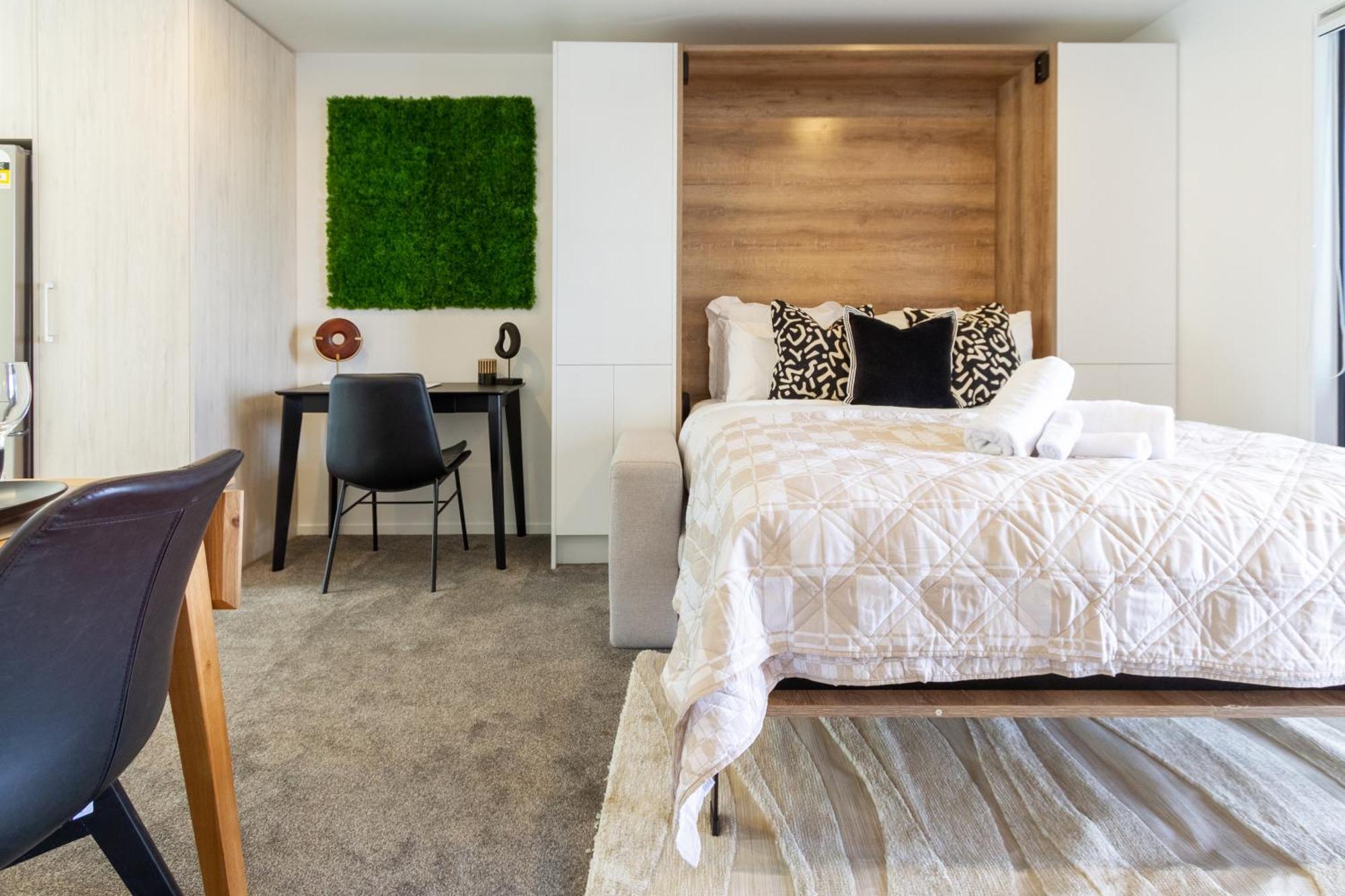 Prime Locale: Studio With Balcony Christchurch Luaran gambar