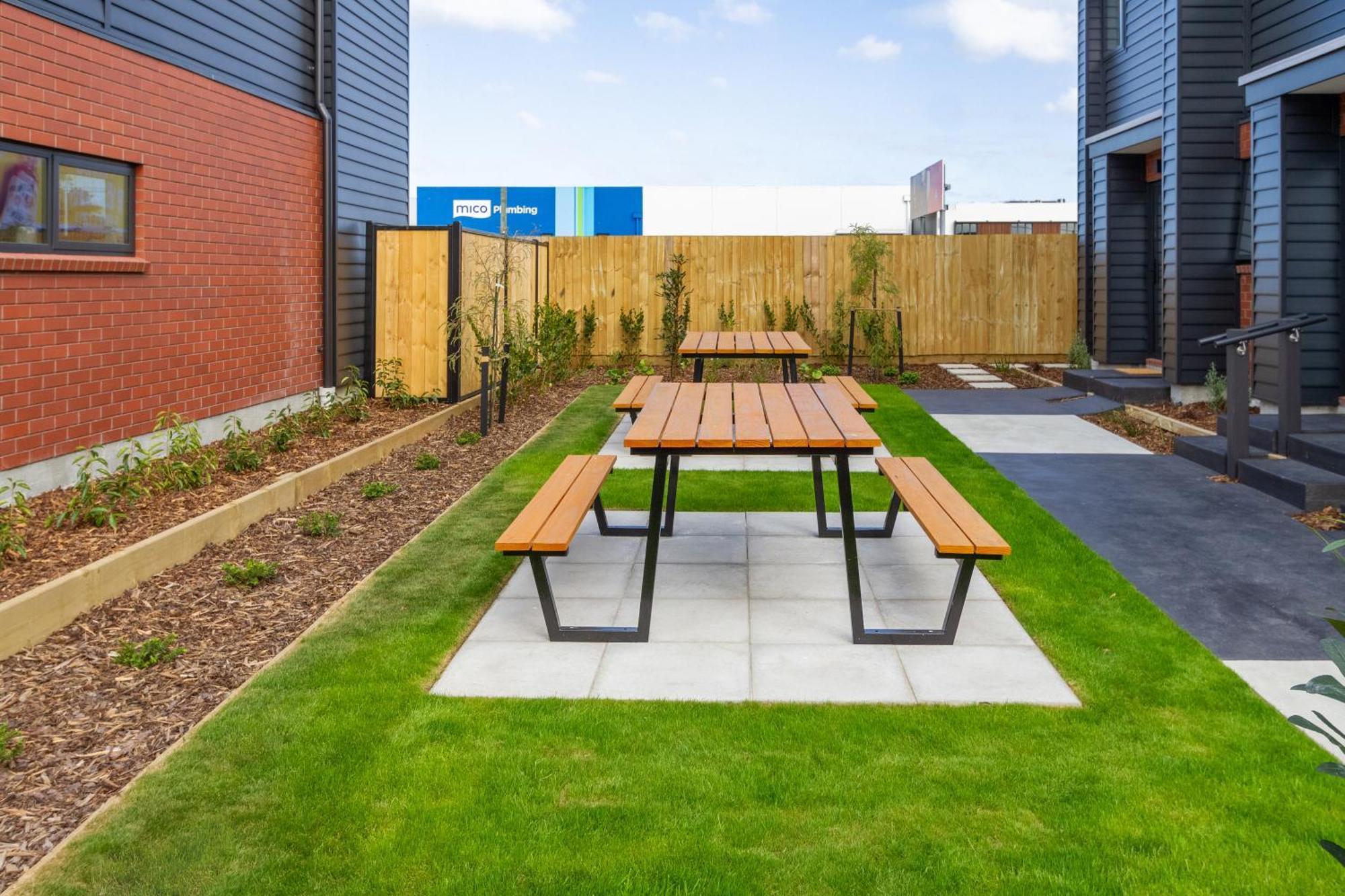 Prime Locale: Studio With Balcony Christchurch Luaran gambar